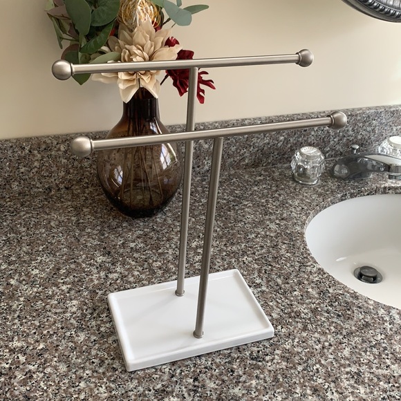 Double-T Hand Towel Holder and Accessories Jewelry Stand, Nickel/White - Picture 7 of 7